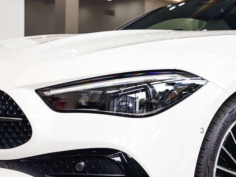 2025�� CLE 260 ���ܳ�