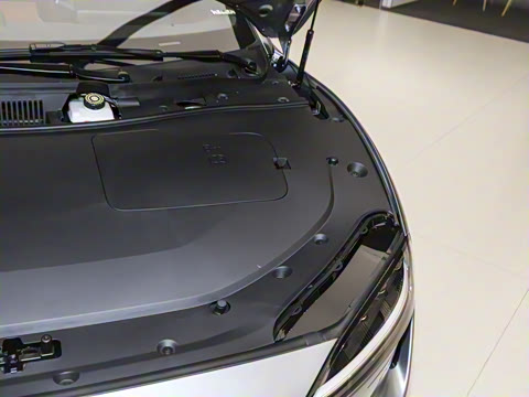 2025�� 703km Ultra�˶���