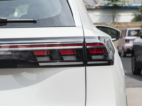 2025�� PRO 380TSI �������а�