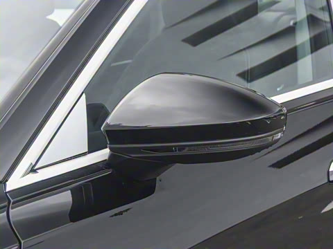 2023�� 40 TFSI ����������