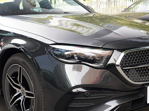 2025�� �Ŀ� E 300 ʱ�����˶���