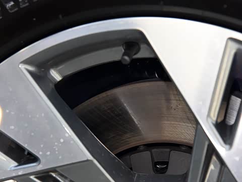 2019�� 55 quattro ������