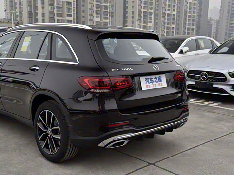 2022�� GLC 260 L 4MATIC ������