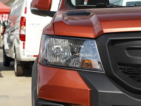 2022�� 1.5L �ֶ���Ӣ�� 7��