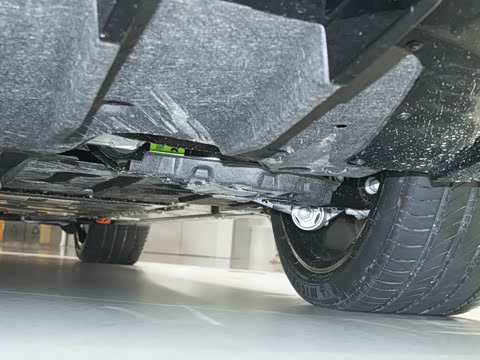 2025�� 75kWh Touring