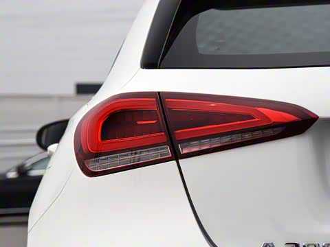 2019�� A 200 ������