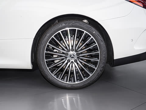 2025�� CLE 300 4MATIC �����ͽ��ܳ�