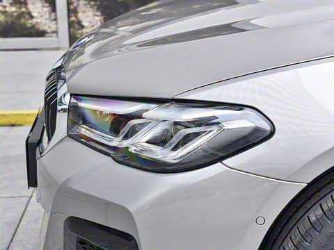 2022�� �Ŀ� 530Li ������ M�˶���װ