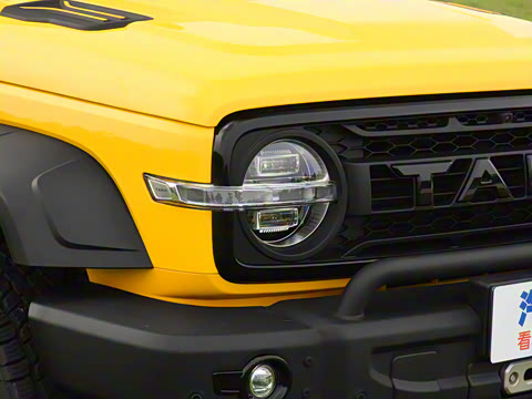 2022�� 2.0T �߾��޶���