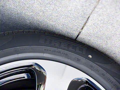 2019�� GLC 260 4MATIC ������