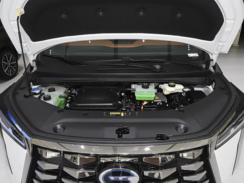 2025�� Ǭ��ϵ�� Ultra ͷ�Ȳ�