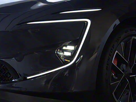 2025�� �Ŀ� Max���̰�