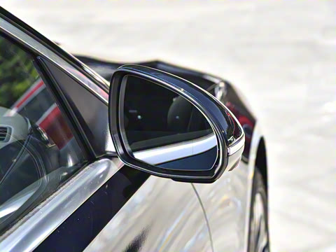 2025�� �Ŀ� C 350 eL