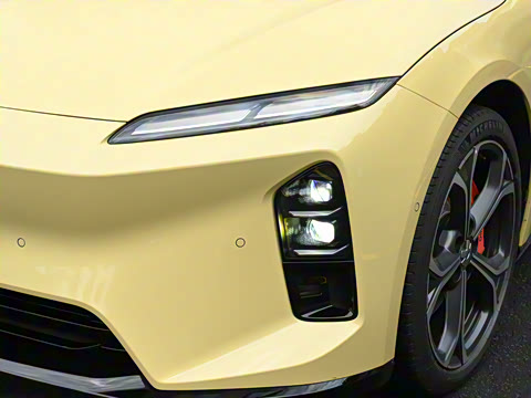 2025�� 75kWh Touring