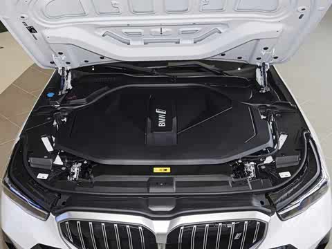 2025 eDrive 35L M˶װ