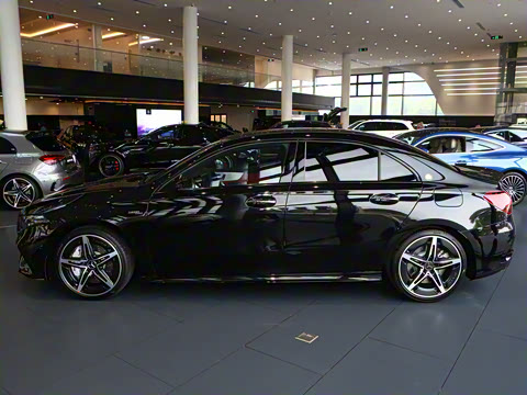 2025�� �Ŀ� AMG A 35 L 4MATIC