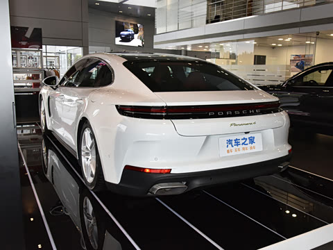 2024�� Panamera 4 E-Hybrid 2.9T