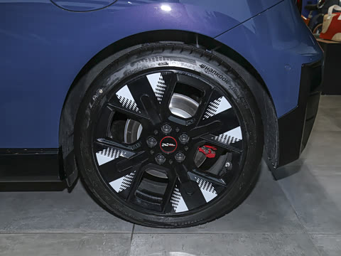 2025�� JOHN COOPER WORKS