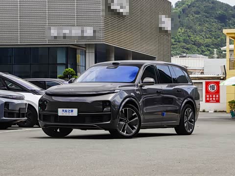 2025�� Ultra ���ܻ��°�