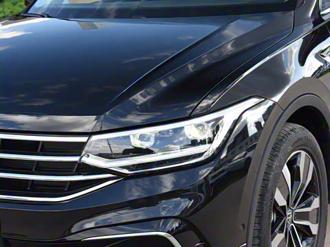 2024�� 330TSI �Զ�����R-LineԽ����