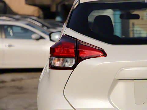 2020�� 1.5L XE �ֶ��ᶯ��