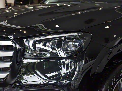 2025�� GLS 450 4MATIC ������