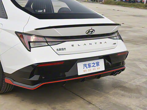 2023�� 240TGDi DCT N Line LUX����