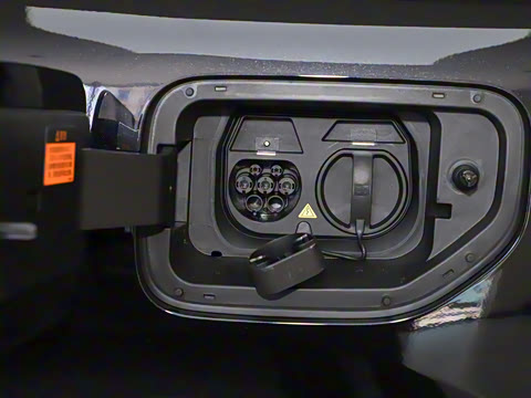 2025�� ���� 550ProѲ����