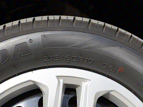 2022�� 1.5L �ֶ���Ӣ�� 7��