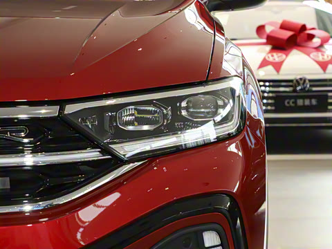 2025�� �Ŀ� 300TSI DSG���������