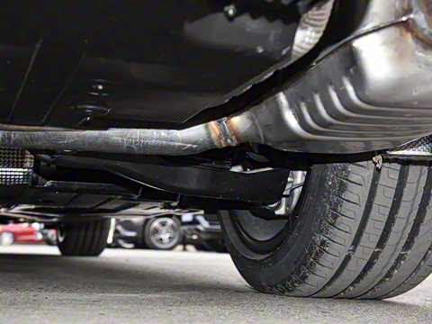 2022�� E 350 e L ���ʽ��϶����γ�