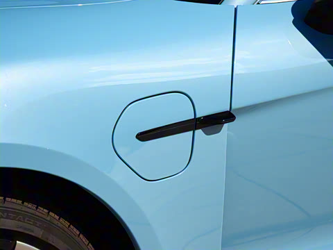 2019�� Taycan 4S