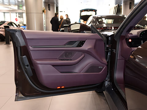 保时捷_taycan 2022款 taycan图片_树莓紫_汽车之家