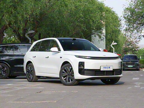 2025�� Pro ���ܻ��°�