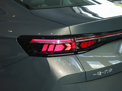 2024�� 300TSI DSG������