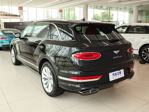 2026�� 4.0T V8 ������