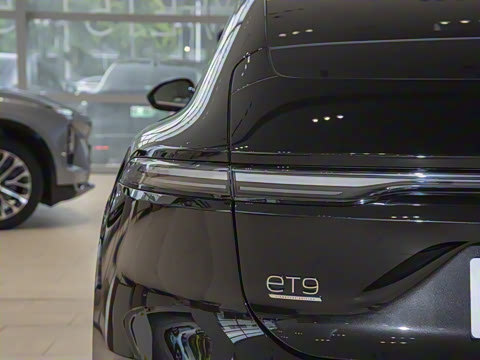 2025�� 102kWh ǩ����