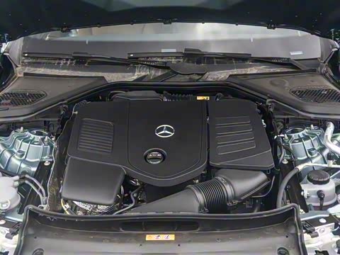 2025�� �Ŀ� E 300 L ʱ���˶���