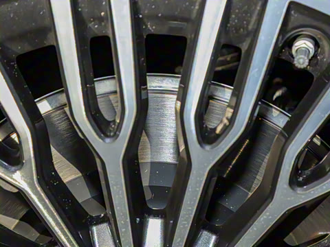 2025�� 2.0T ̽����