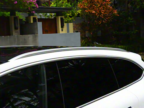 2025�� 75kWh Touring