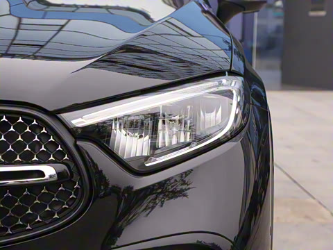 2025�� �Ŀ� GLC 260 4MATIC ����SUV