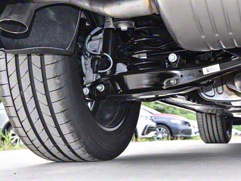 2022�� ;��X 530 V6 ������������