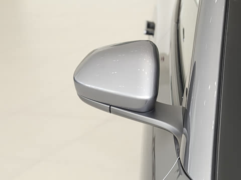 2025�� 75kWh Touring