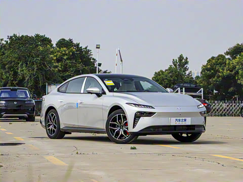 2025�� ���� 550ProѲ����