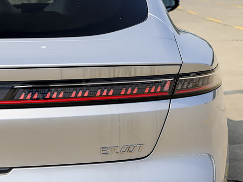 2025�� ���� 550ProѲ����