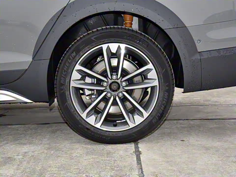 2022�� allroad quattro