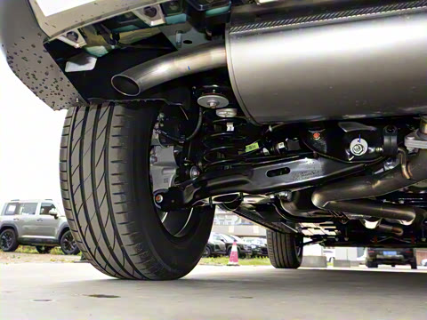 2025�� 2.0T 4WD Pro