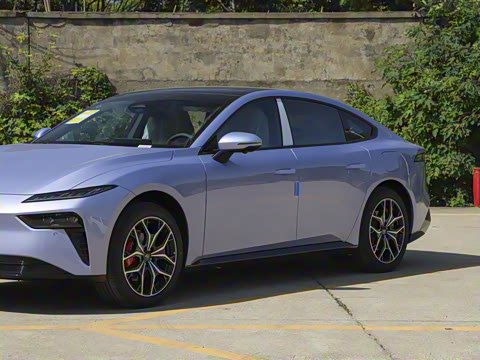 2025�� ���� 550ProѲ����