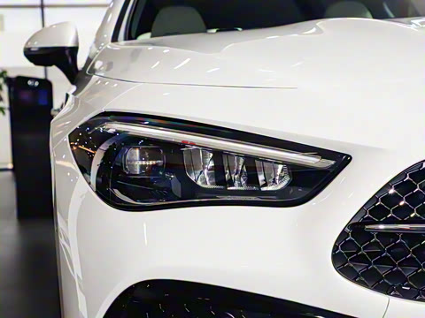 2025�� CLE 260 ���ܳ�