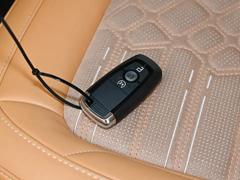 2025�� 2.3T ����SV7 �͹���